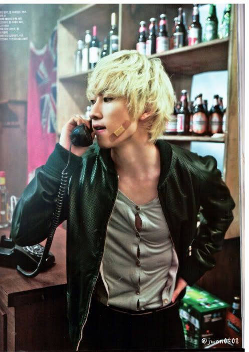 Eunhyuk-Ceci-Mr-Simple-1.jpg