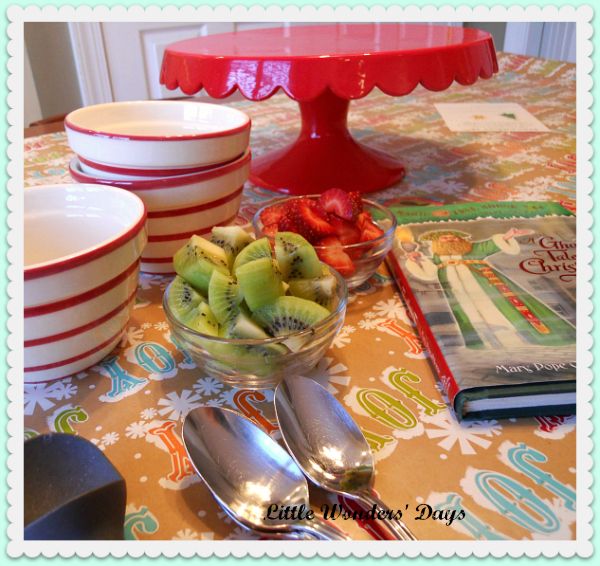 Christmas frozen yogurt via Little Wonders' Days cherry frozen yogurt recipe