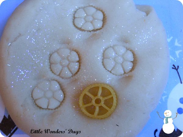 Glittered Peppermint Winter Play Dough via Little Wonders' Days Winter Play Dough