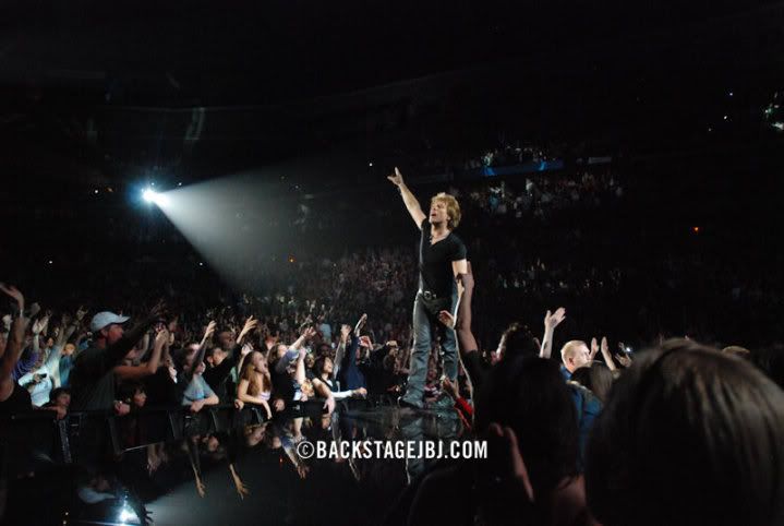 Jon Bon Jovi,The Circle Tour 2010