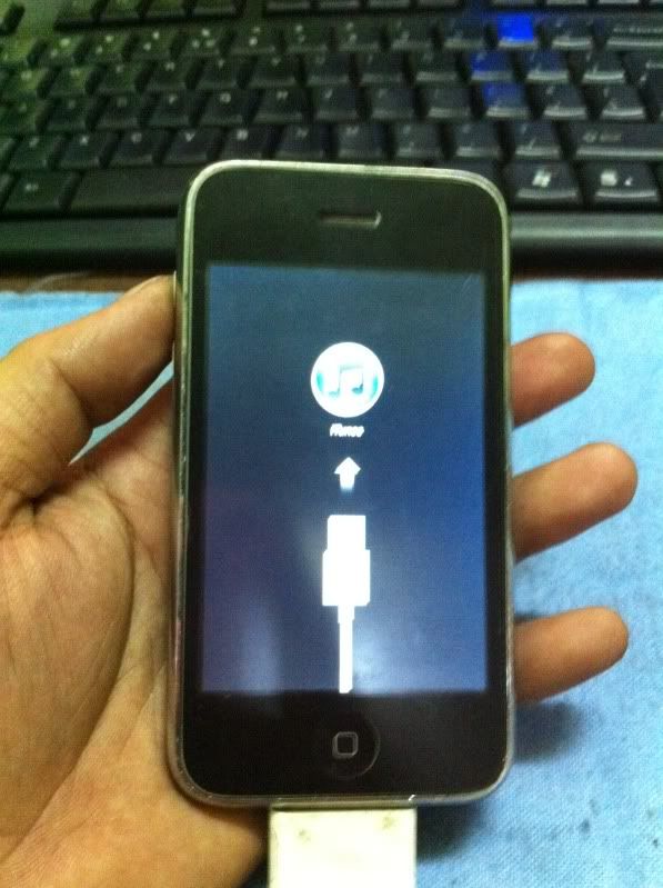 HELP ME IP3GS bị khùng rồi ...huhu - 1